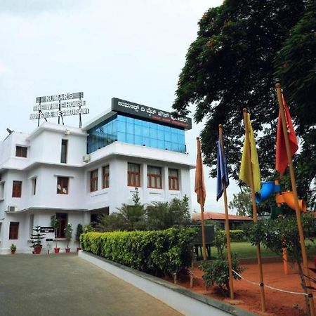 Kumar'S The White House Hotel Mysore Ngoại thất bức ảnh